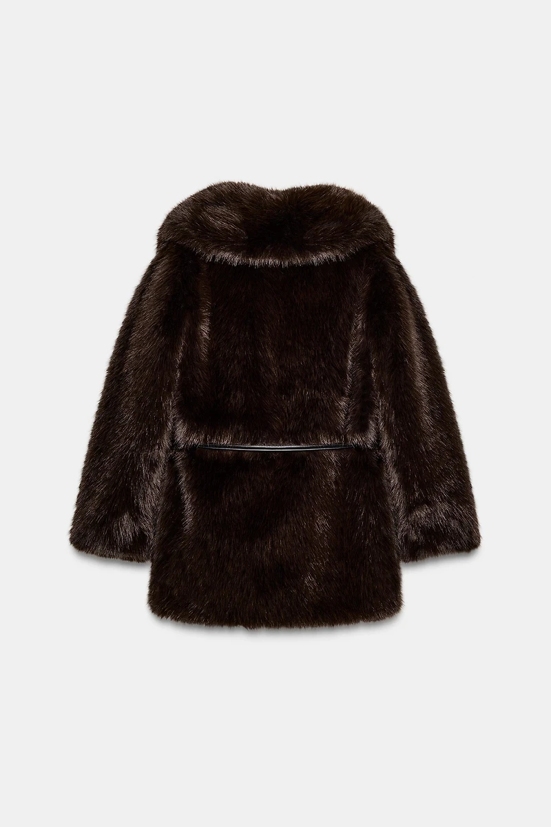 MANTEAU EFFET FOURRURE AVEC CEINTURE
