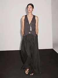 Wide-leg trousers with triple dart detail
