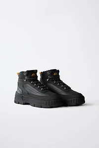 HIKING ANKLE BOOTS