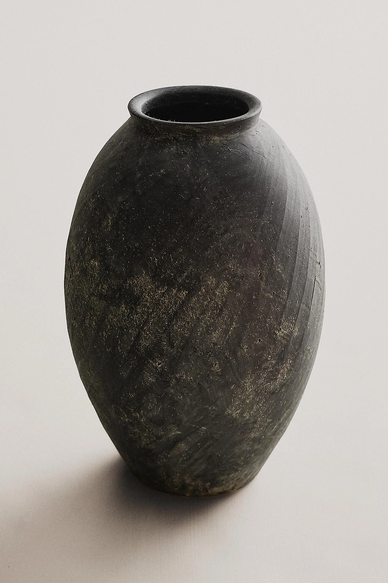 TEXTURED CERAMIC VASE