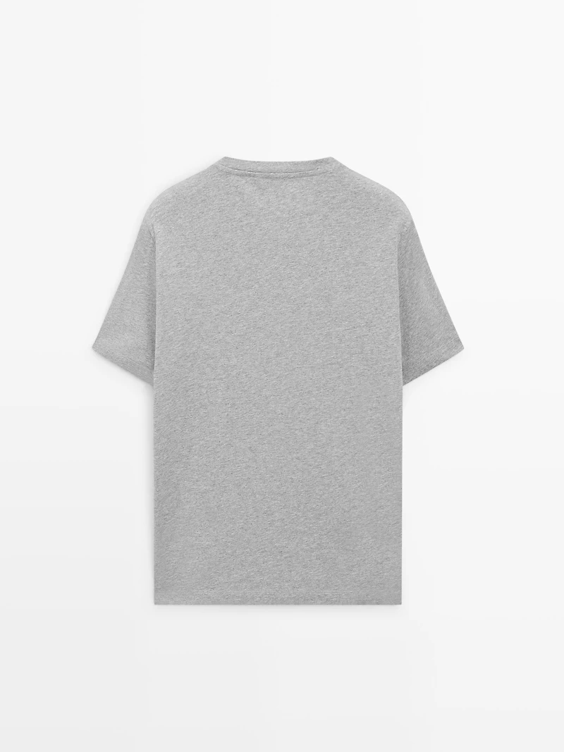 100% cotton V-neck T-shirt