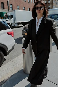 LONG COAT WITH SHOULDER PADS