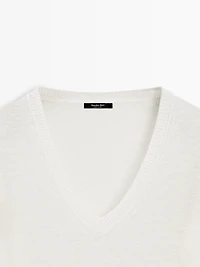 100% linen knit V-neck sweater
