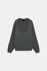 DEEP V-NECK KNIT JUMPER