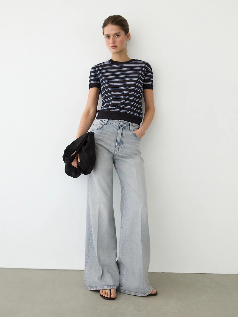 Short sleeve sweater with striped detail
