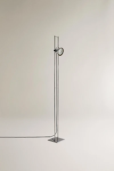 FLOOR LAMP | METAL SPOTLIGHT