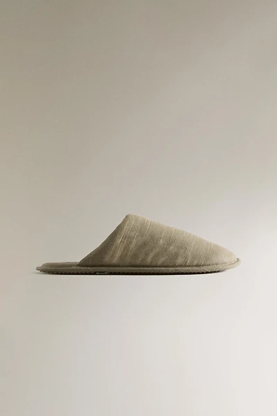LINEN SLIPPERS