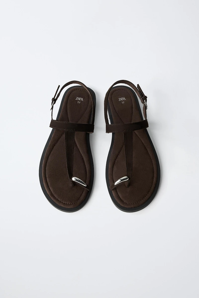 SANDALES EN CUIR
