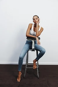 TRF HIGH-WAIST SKINNY JEANS