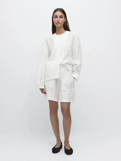 Short flowing Bermuda shorts