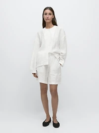 Short flowing Bermuda shorts