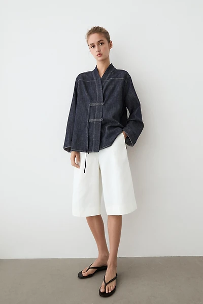 Surchemise en denim total look