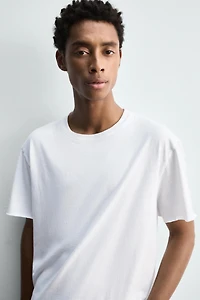 T-SHIRT LIGHTWEIGHT FINITION IRRÉGULIÈRE