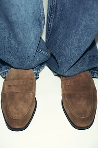 FLAT SPLIT LEATHER LOAFERS