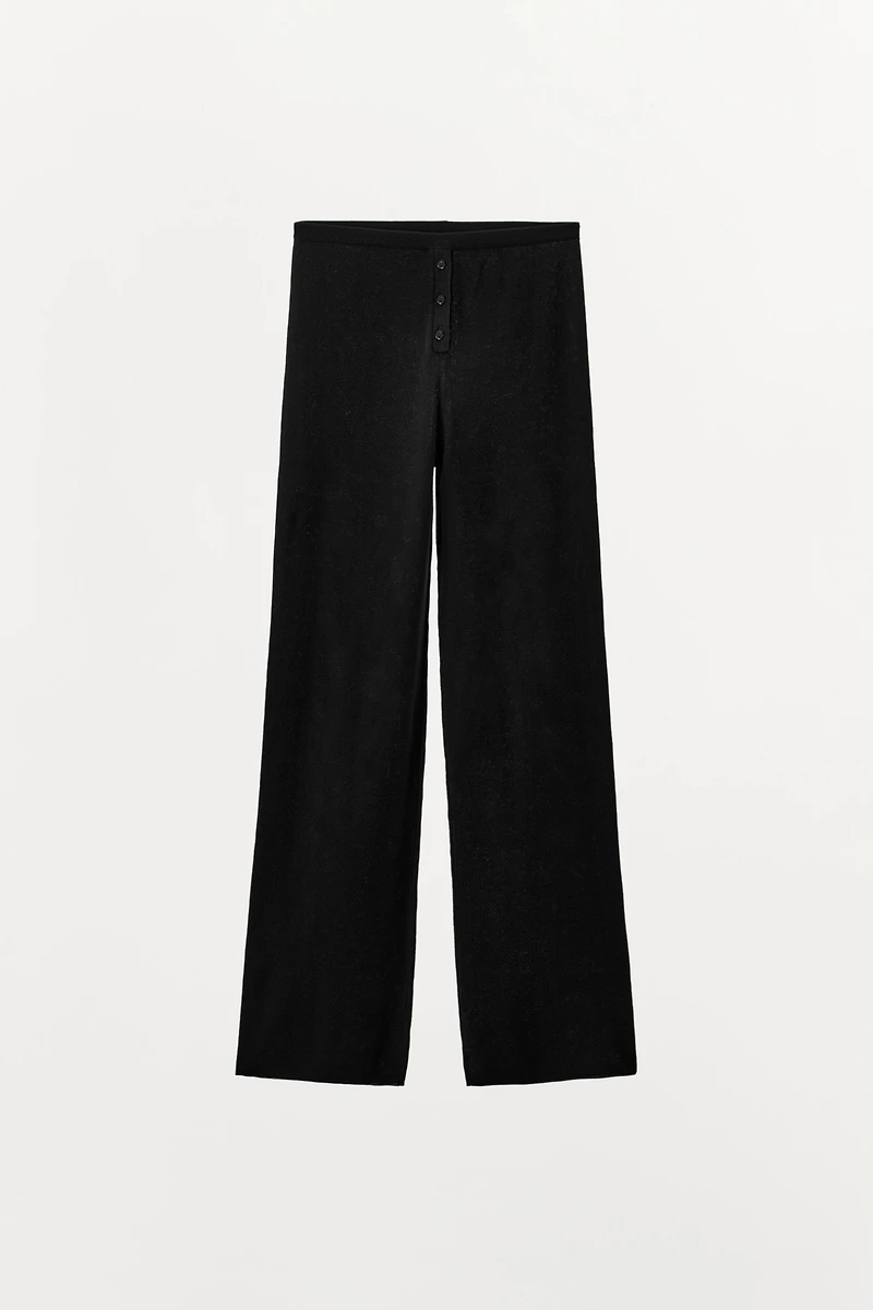 KNIT PANTS WITH BUTTONS