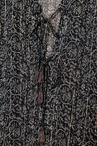 METALLIC THREAD PRINT BLOUSE