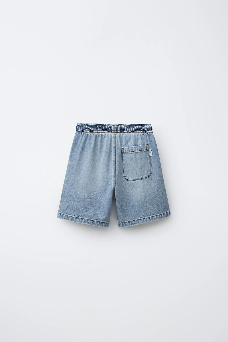 LOOSE FIT DENIM SHORTS