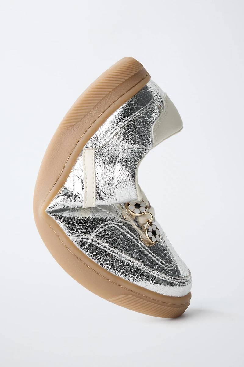 METALLIC SNEAKERS