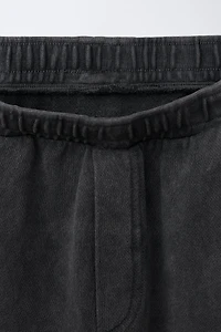 WASHED EFFECT TEXT SHORTS