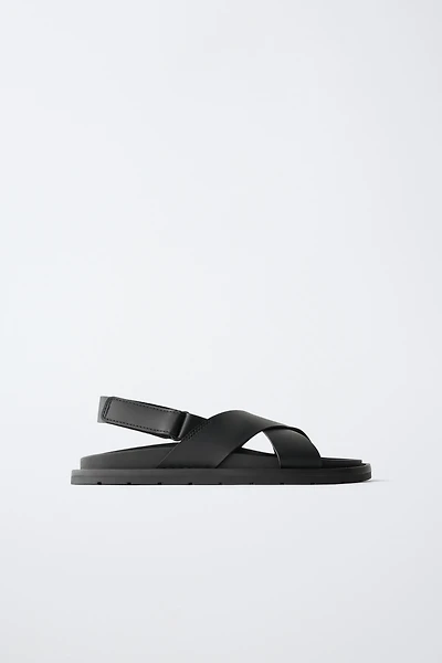 CROSSED STRAP SANDALS