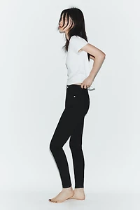 TRF HI-RISE SKINNY JEANS
