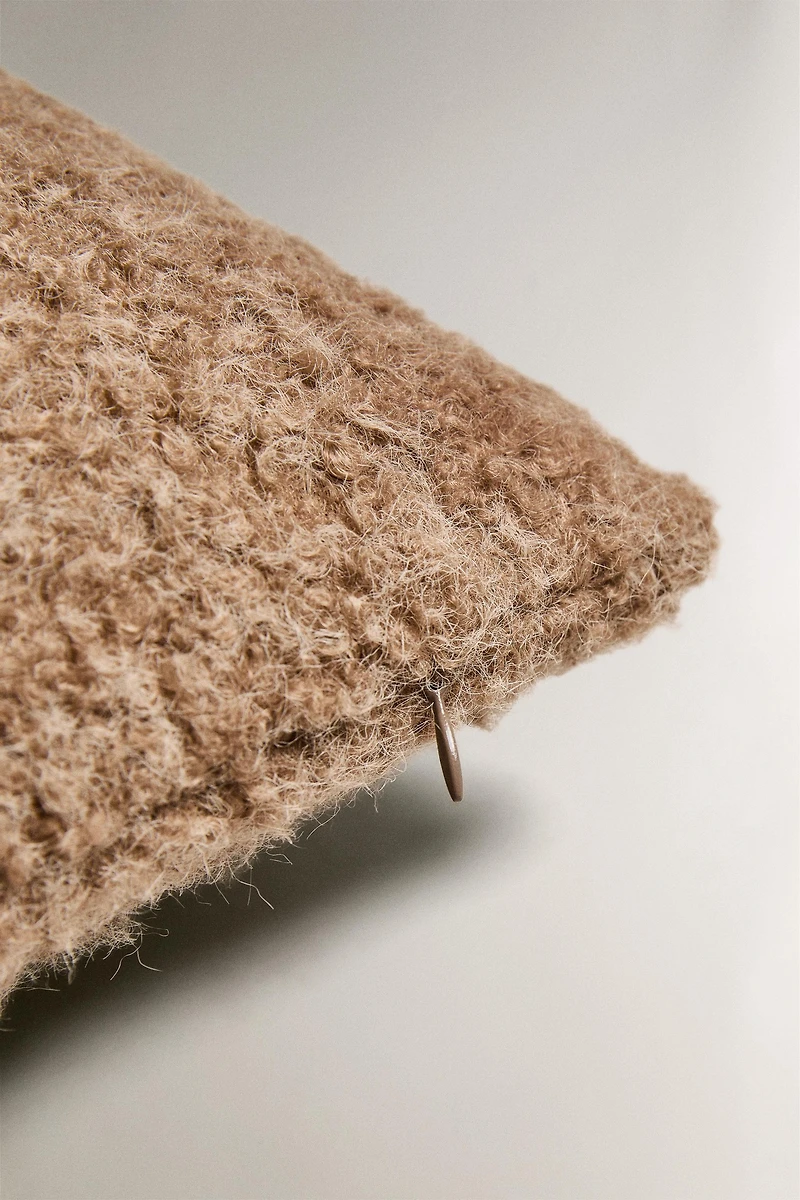 HOUSSE DE COUSSIN FOURRURE CARDÉE