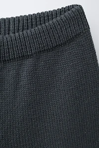 PANTALON JUPE-CULOTTE EN MAILLE FLEURS BRODÉES