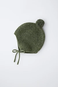 KNIT POMPOM BONNET