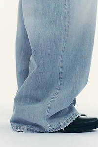 TRF HIGH-WAIST WIDE LEG CROSSOVER JEANS