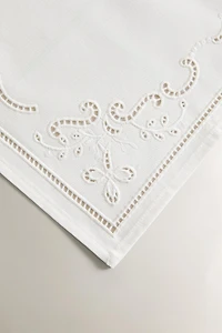 EMBROIDERED PLACEMAT WITH HEMSTITCHING