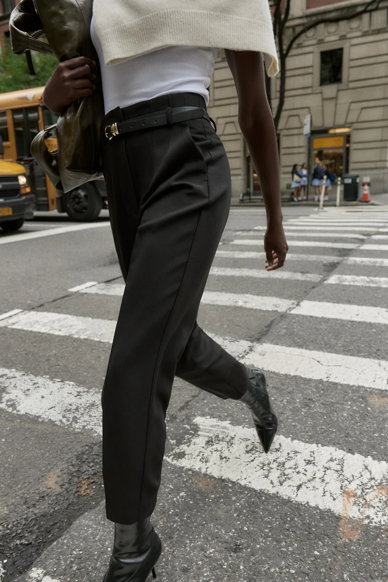 HIGH-WAISTED BELTED PANTS