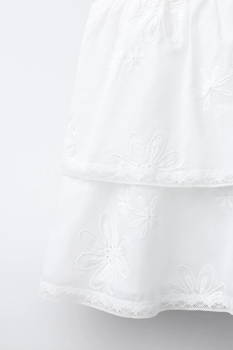 EMBROIDERED FLORAL RUFFLED DRESS