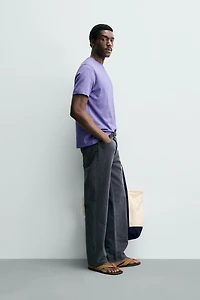 REGULAR FIT SLUB TEXTURE T-SHIRT