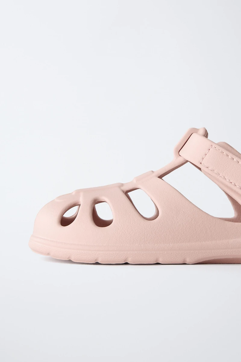 BAREFOOT FISHERMAN SANDALS