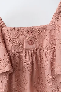 EMBROIDERED FLORAL LACE BLOUSE