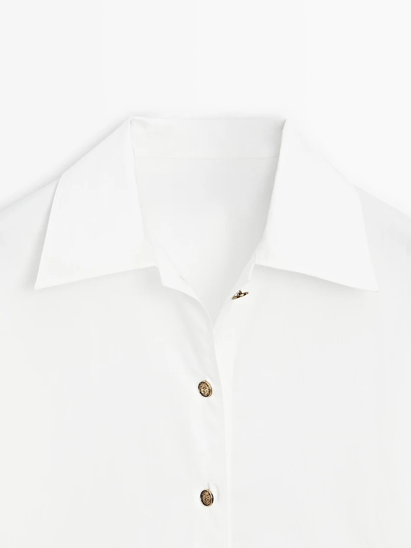 Poplin shirt with golden buttons