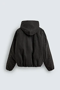 VESTE EN DENIM MATELASSÉ À CAPUCHE