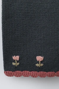 PANTALON JUPE-CULOTTE EN MAILLE FLEURS BRODÉES