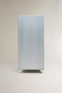 ALUMINUM STORAGE UNIT WITH WHEELS