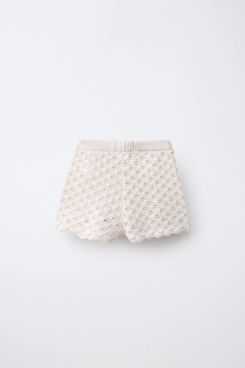 EMBROIDERED CROCHET KNIT SHORTS