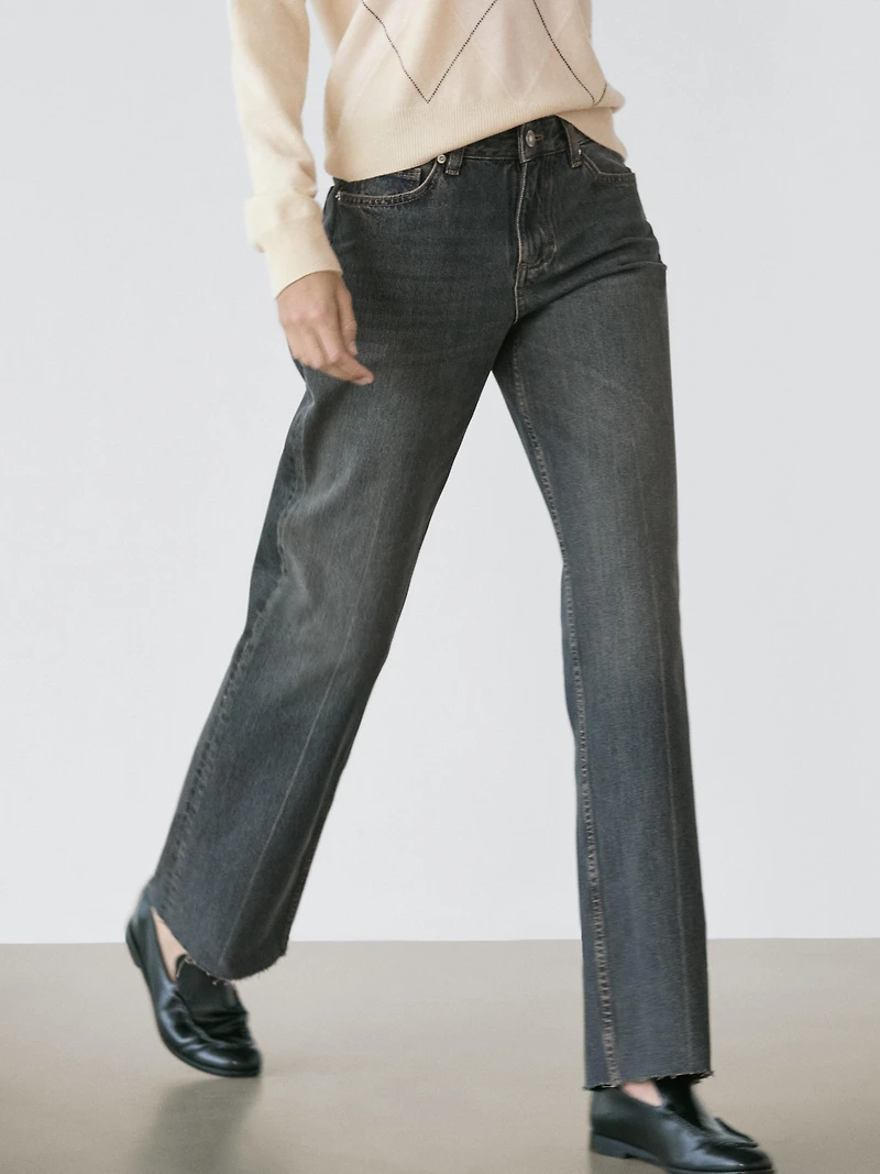 Straight-leg jeans