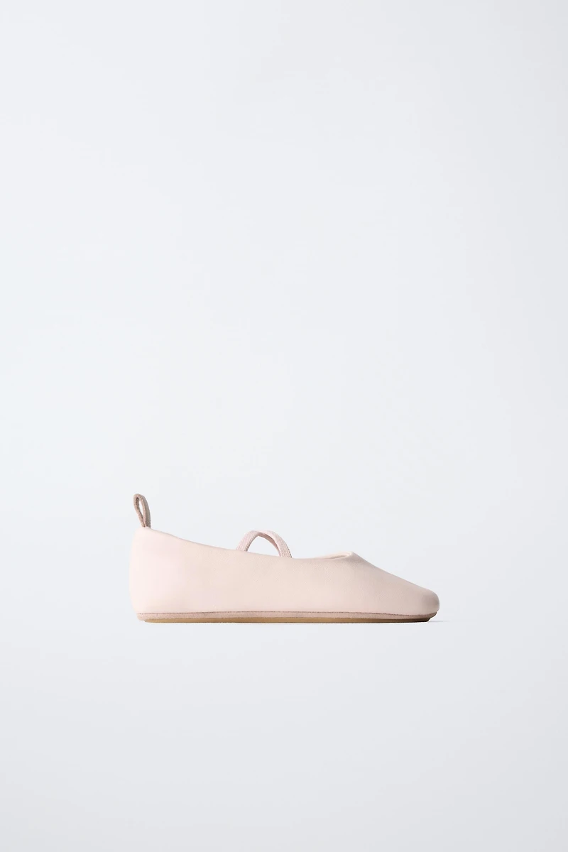 BALLERINES EN CUIR