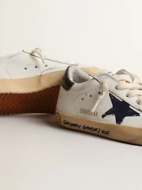 Super-Star Junior nappa with a printed star and black heel tab
