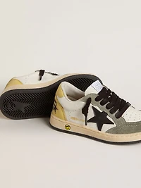 Junior Ball Star in white nappa with dark green suede inserts and black star