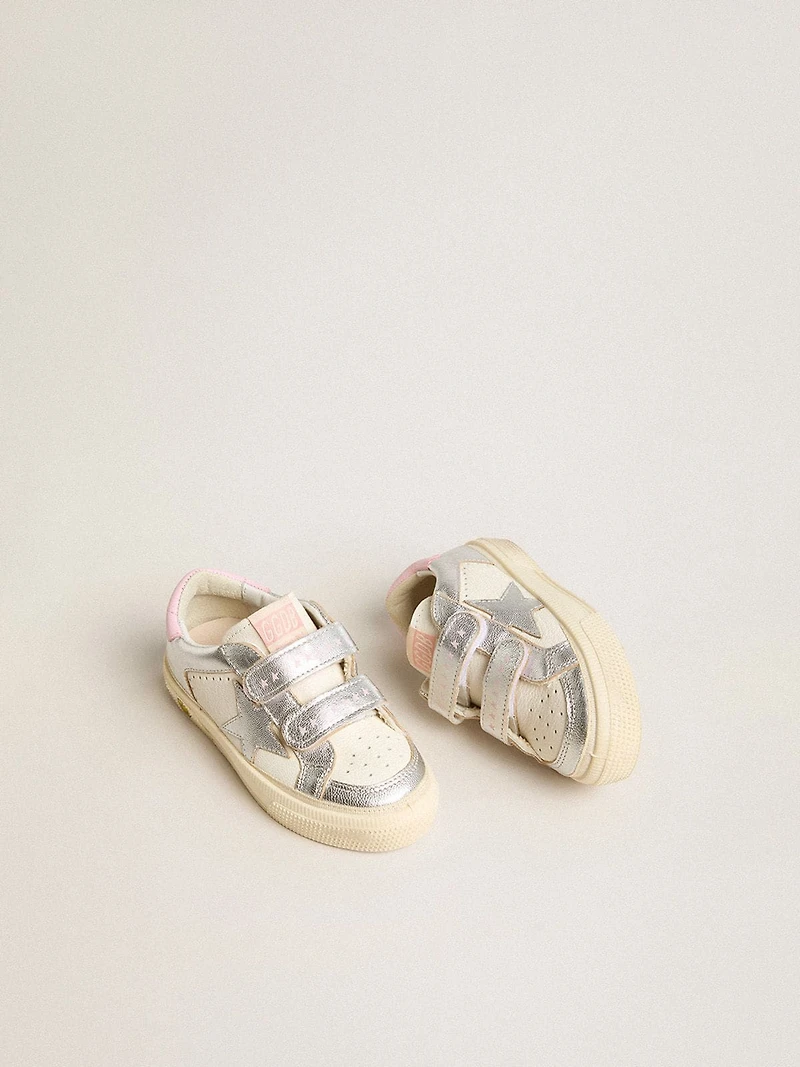May Junior in white nappa leather and silver metallic leather with pink heel tab