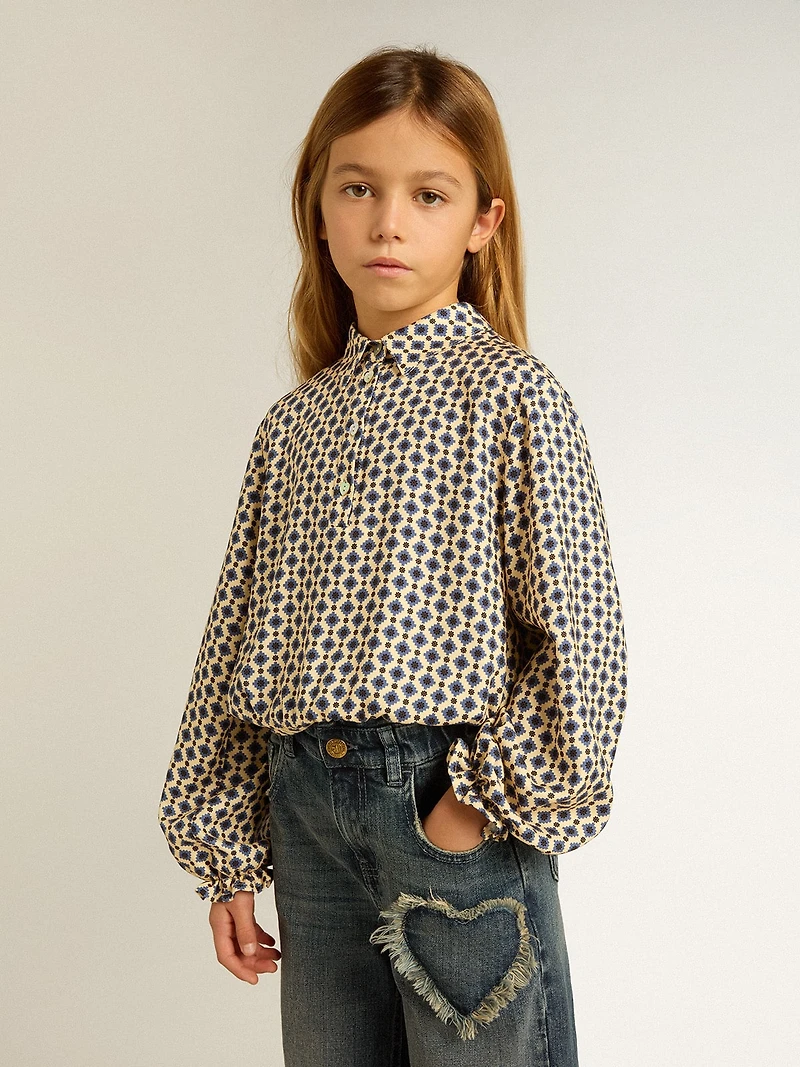 Girls' polo shirt with geometric print