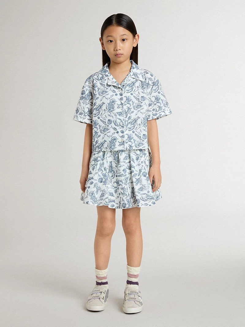 Girls’ white cropped shirt with blue print