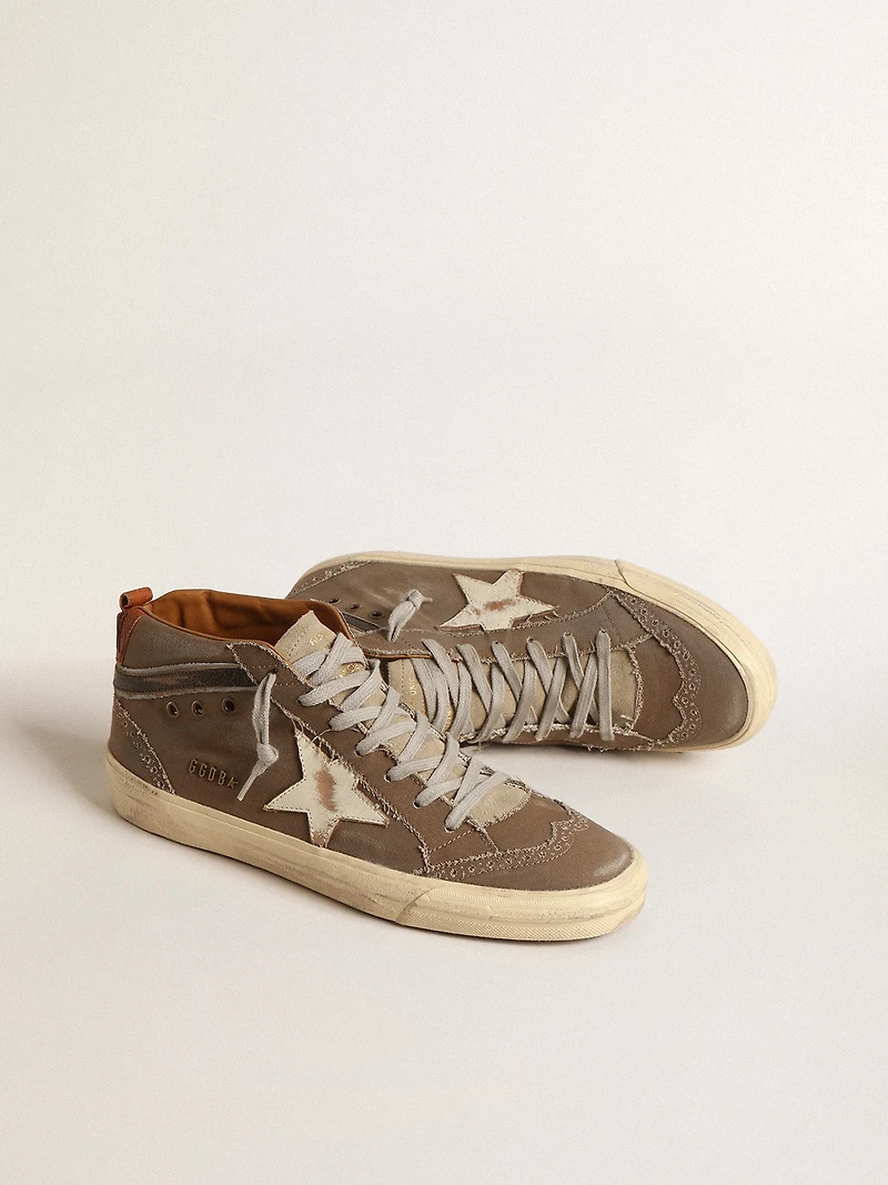 Mid star green canvas with leather and black flash