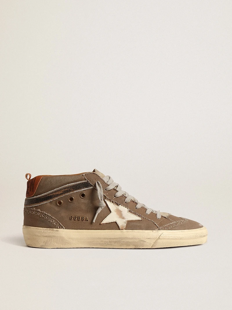 Mid star green canvas with leather and black flash