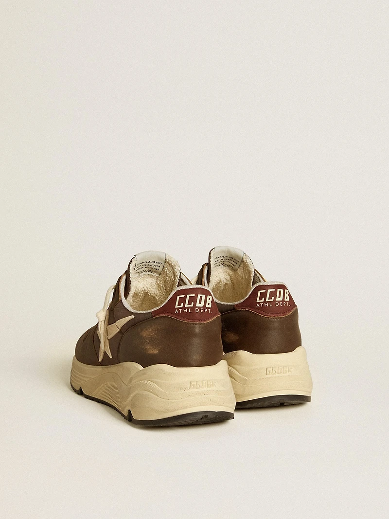 Running Sole nylon and leather with TPU star nubuck heel tab